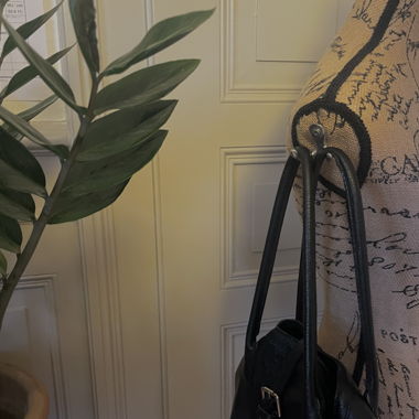 Schwarze Ledertasche