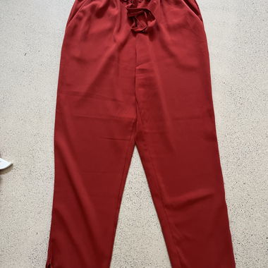 Loose trousers