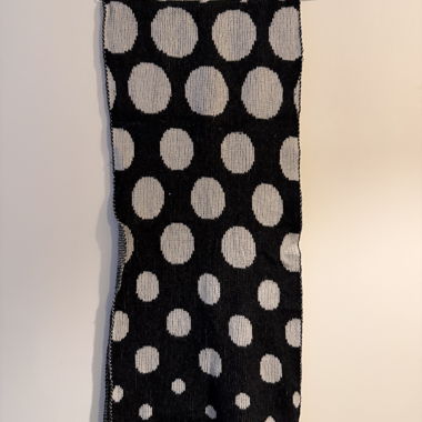 Black and white houndstooth scarf