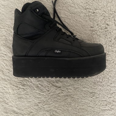 Black Buffalos Size 39