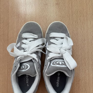 Adidas Campus