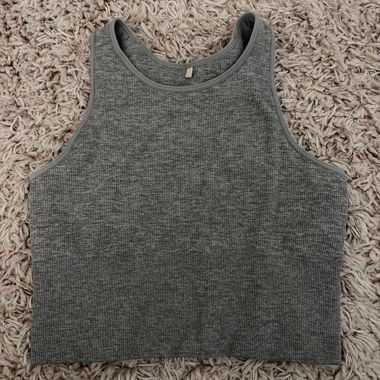 Haut de sport gris