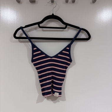 Croptop in maglia a righe con spalline