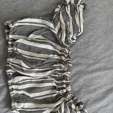HAUT Pull& Bear