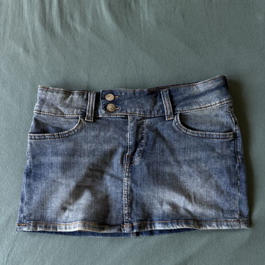 Mini-jupe en denim taille basse