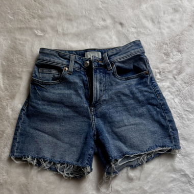 H&M Denim Shorts EUR 34