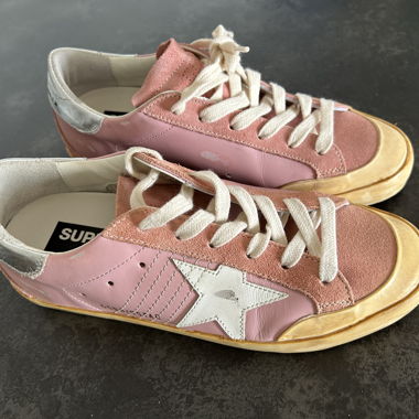 GOLDEN GOOSE SUPER STAR 