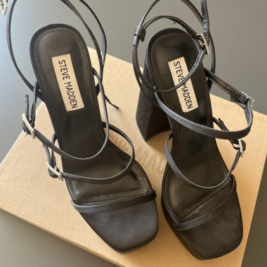 Sandali Steve Madden neri