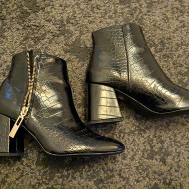 Stradivarius boots snakeskin imitation
