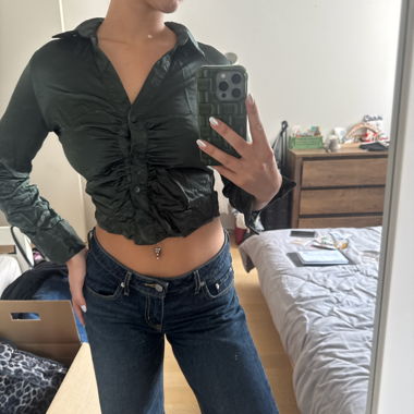 repop Green zara satin ruched long sleeve top