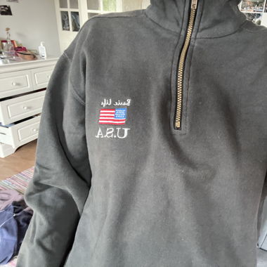 Zip pullover
