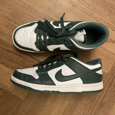 Nike Dunks vert