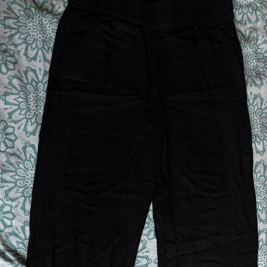 Light black trousers