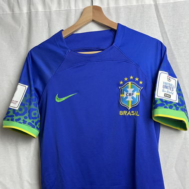 Maillot Brésil 2022 avec patch vintage 
