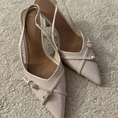 Escarpins à bride slingback