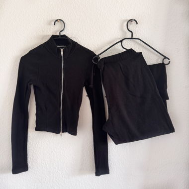 ensemble noir Bershka 