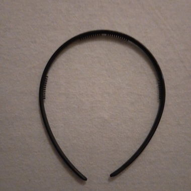 Cerchietto nero molto sottile