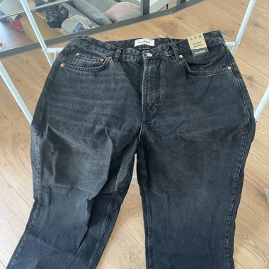 baggy jeans