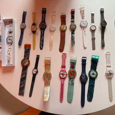 Montres Swatch assorties