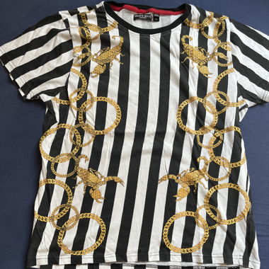 T-Shirt L