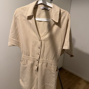 Beiger Zara Jumpsuit