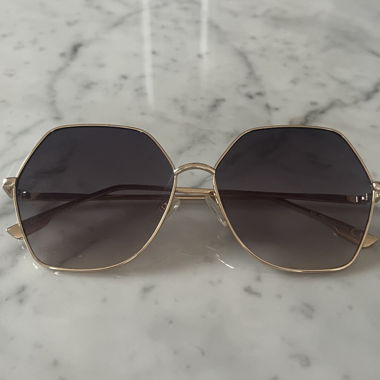 Sonnenbrille