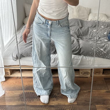 Really baggy jeans