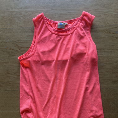 Sports top 