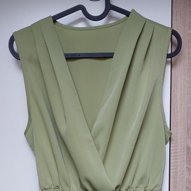 Kurzer Jumpsuit