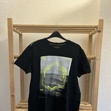 Schwarzes T-Shirt mit Aufdruck