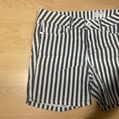 Kurze Hose gestreift