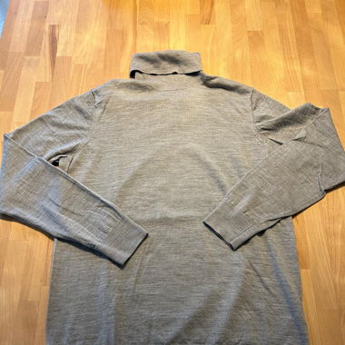 Magnifique pull 100% laine mérinos