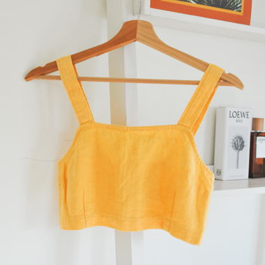 Top corto in lino giallo