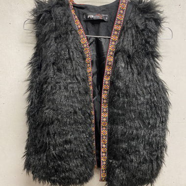 Faux fur vest, black