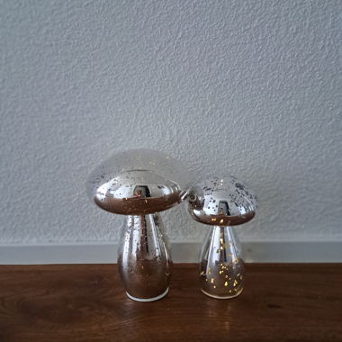 2 lampes déco champignon argentées LED