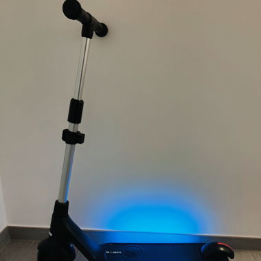 Electric scooter for children