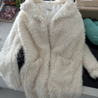 Weisser Teddyfell Mantel
