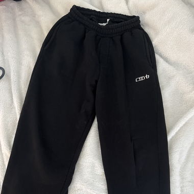 schwarze trainerhosen