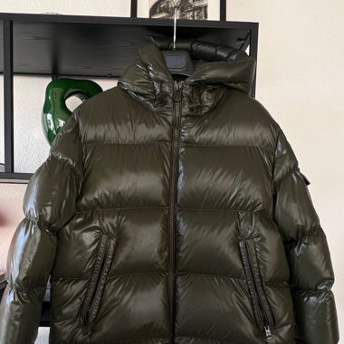 Moncler Ecrins Grösse 4 in grün