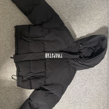 Veste matelassée noire à capuche