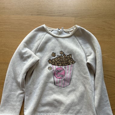 Beige popcorn sweatshirt