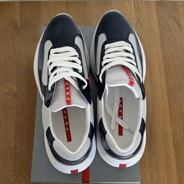 Prada cups (navy blue)
