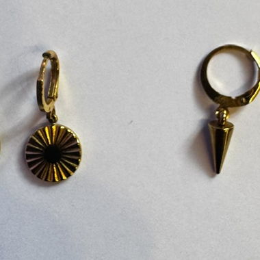 Lot 2 paires boucles d'oreilles pendantes dorées