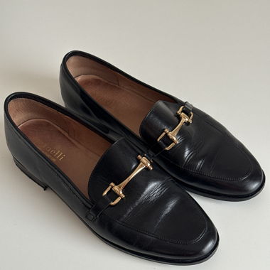 Mocassini in pelle nera