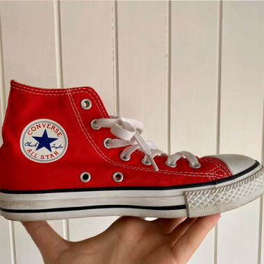 Red Converse