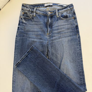 High-Waist Guess Jeans