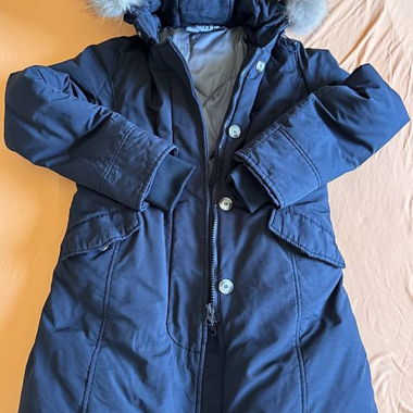 Schwarze Winterjacke grösse s White