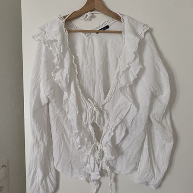 White tie-up blouse