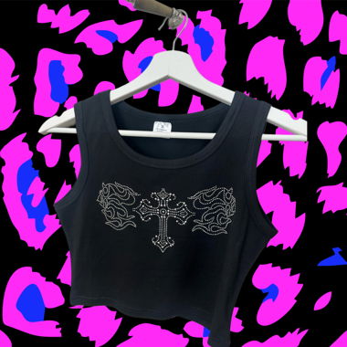 Top court noir Y2K avec croix en strass