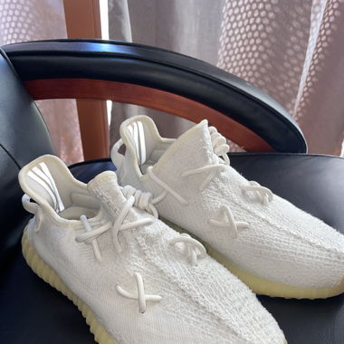 Yeezy cream white taille 42 toute neuves